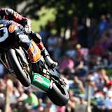 Josh Brookes fliegt zum Sieg in Cadwell Park
