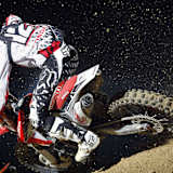 Max Nagl siegte beim Saisonauftakt in Katar