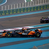 Oscar Piastri dreht4e sich nach der Kollision mit Max Verstappen und fiel durch den Crash weit zurück