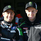 Das Team Green in Suzuka: Leon Haslam (li.) und Jonathan Rea