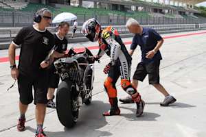 Kousuke Akiyoshi steigt auf die Gresini-Honda