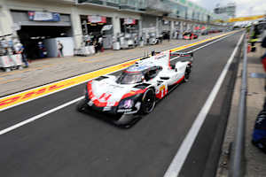 Porsche 919 Hybrid mit Timo Bernhard, Earl Bamber und Brendon Hartley