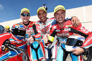 Gregory Leblanc, Yonny Hernandez und Sébastien Gimbert (Honda Endurance) freuen sich über Platz 3