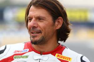 EBR-Pilot Aaron Yates kam mit einem Beinbruch davon