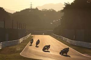 Das Acht-Stunden-Rennen von Suzuka 2016 mit grosser Beteiligung der Superbike-WM
