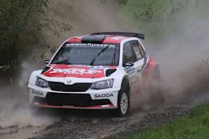 Schlamm drüber – der deutsche Skoda-Junior Fabian Kreim auf WP 1