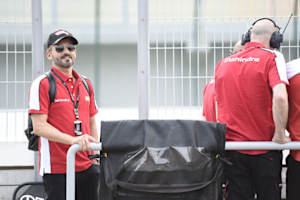 Max Biaggi als Mahindra-Botschafter 2017