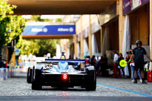 Sébastien Buemi musste durch die Boxengasse schleichen  Sieger 
