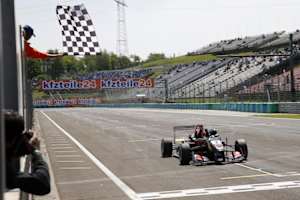 Den zweiten Lauf auf dem Hungaroring entschied F3-EM-Rookie und Tabellen-Leader Esteban Ocon für sich