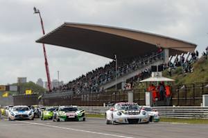 Schon im letzten Jahr waren die beiden Läufe des ADAC GT Masters in Zandvoort der Kracher