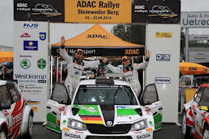 Die Wasserballer und Sieger Frank Christian (li.) und Fabian Kreim