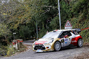 Das siegreiche Ehepaar Loeb bei der Rallye du Var
