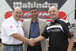 Mahindra-Rennchef Choonia, Manager Shukla, Eskil Suter