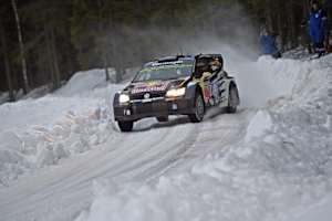 Ducrh das Pech seiner Kollegen zum, Leader Andreas Mikkelsen