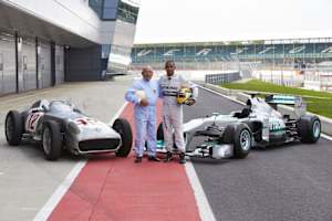 Sir Stirling Moss und Lewis Hamilton