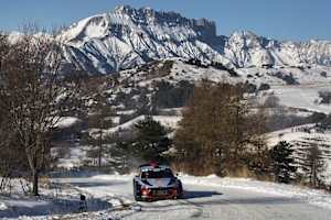 Der Überflieger bei der Rallye Monte - Thierry Neuville