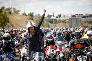 Gelete und Pablo Nieto führten den Konvoi an