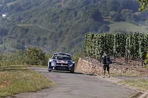 Sébastien Ogier mit Bestzeit in die ADAC Rallye Deutschland gestartet