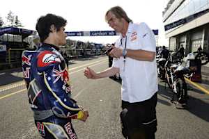 2010 in Brünn beim Red Bull-Rookies-Cup: Arthur Sissis mit Gustl Auinger