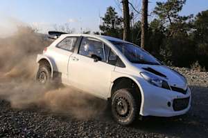 Der neue Toyota Yaris WRC auf Schotter