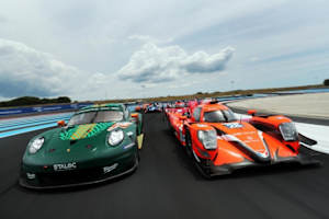 Der Porsche 911 RSR von Michael Fassbender und der Oreca 07 von IDEC Sport