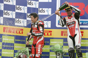 Nori Haga und Troy Bayliss haben eine lange gemeinsame Vergangenheit in der Superbike-WM