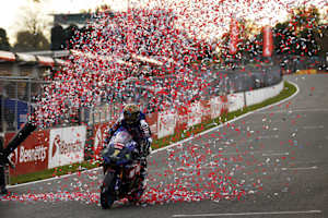 Der Jubel war groß: Tarran Mackenzie gewinnt die BSB 2021