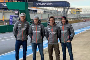 Alt (li.) mit seinen EWC-Kollegen