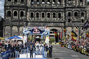 Das Siegerpodium 2014 vor der Porta Nigra