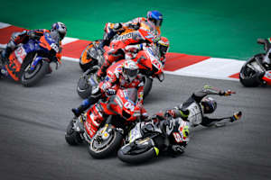 Im Catalunya-GP stürzte Johann Zarco früh, Andrea Dovizioso war der Leidtragende