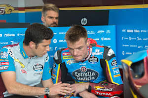 Joan Olivé und Sam Lowes beim Katar-GP 2020.