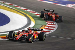 Carlos Sainz und Charles Leclerc in Singapur 2023