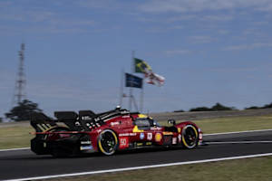 Den Werks-Ferrari 499P fährt Lilou Wadoux