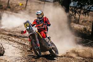 Daniel Sanders hat bisher jeden Tag der Rallye-Portugal gewonnen
