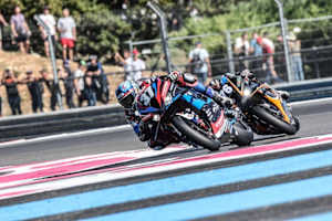 BMW führt in der Weltmeisterschaft