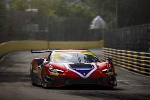 Debütsieg von Ferrari beim FIA GT World Cup