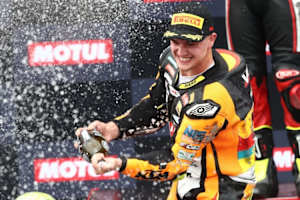 Dirk Geiger feiert Platz 2 im ersten Lauf in Imola