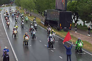 Lukas Maurer (18), David Datzer (55) und Ville Valtonen (13) bilden in Imatra die erste Startreihe