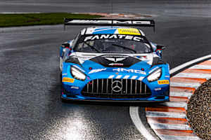 Tabellenführer: Raffaele Marciello und Timur Boguslavskiy im Akkodis ASP Mercedes-AMG GT3