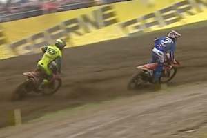 Chase Sexton greift Mattia Guadagnini an und geht in Führung