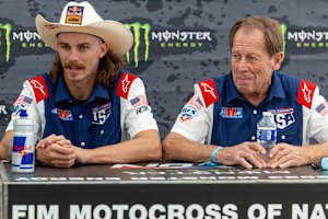 Aaron Plessinger und Roger DeCoster in Ernée