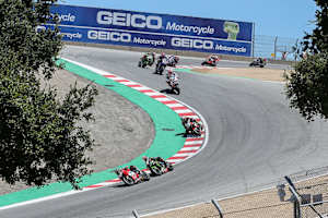 Die Corkscrew in Laguna Seca: Davies vor Rea bei der SBK 2019