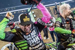 Matt Moss feiert seinen Triumph
