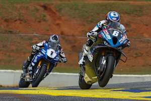 Cameron Beaubier vor Jake Gagne