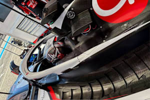 Kamui Kobayashi im Haas-Rennwagen
