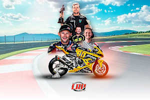 Das Team von LRP Poland mit dem 29-fachen TT-Sieger Michael Dunlop