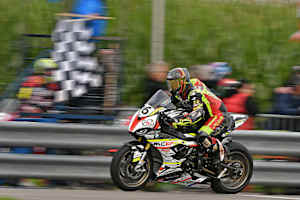 Dieses Jahr fällt die Zielflagge zum letzten Mal für die IRRC Superbike