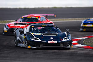 Sieg und Tabellenführung für Aitken