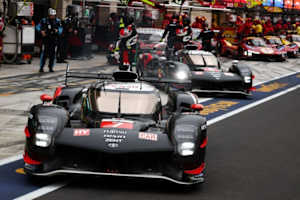 Die beiden Toyota GR010 Hybrid in Katar