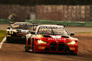 BMW grüßt von der Spitze